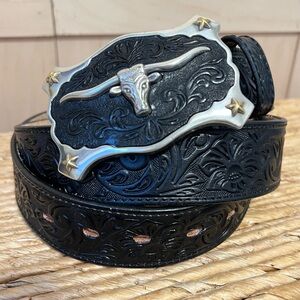 Justin black belt with  Longhorn western belt buckle